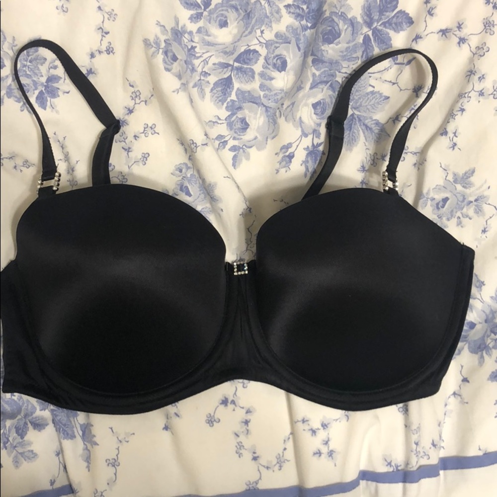 Black Victoria secret bra